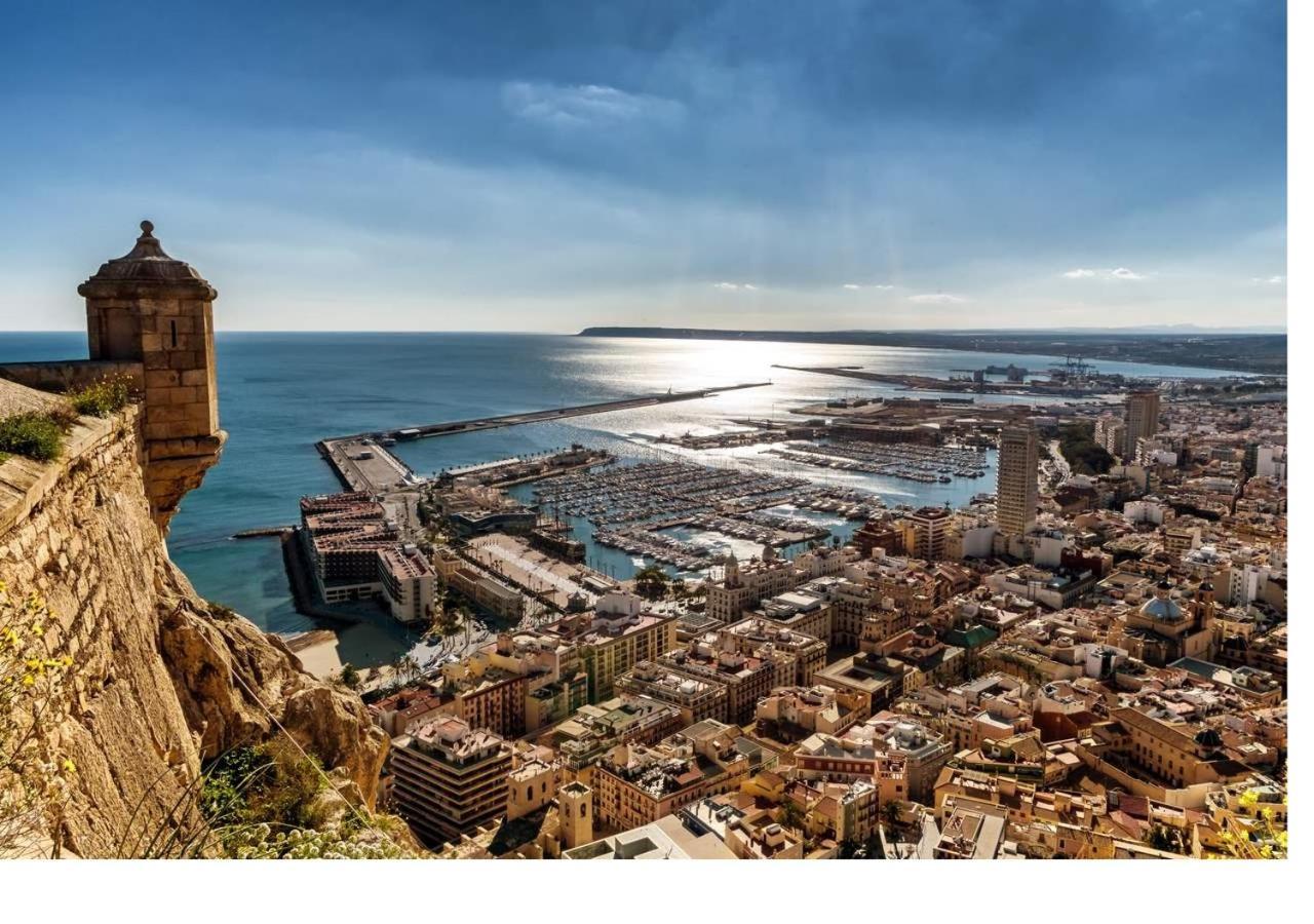 Luxury New Apartment City Centre & Beach, Alicante Exterior foto